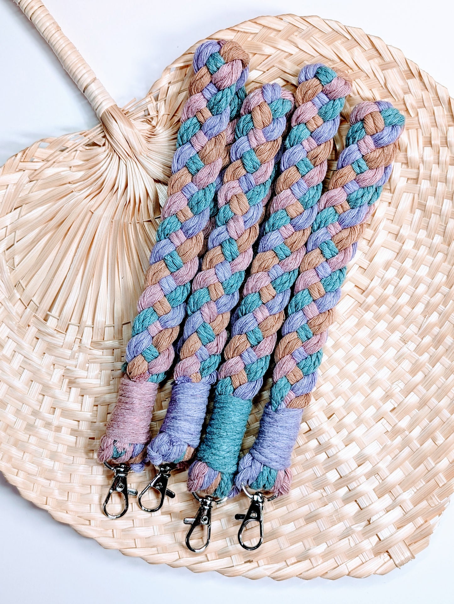 Llaveros de muñeca, trenza