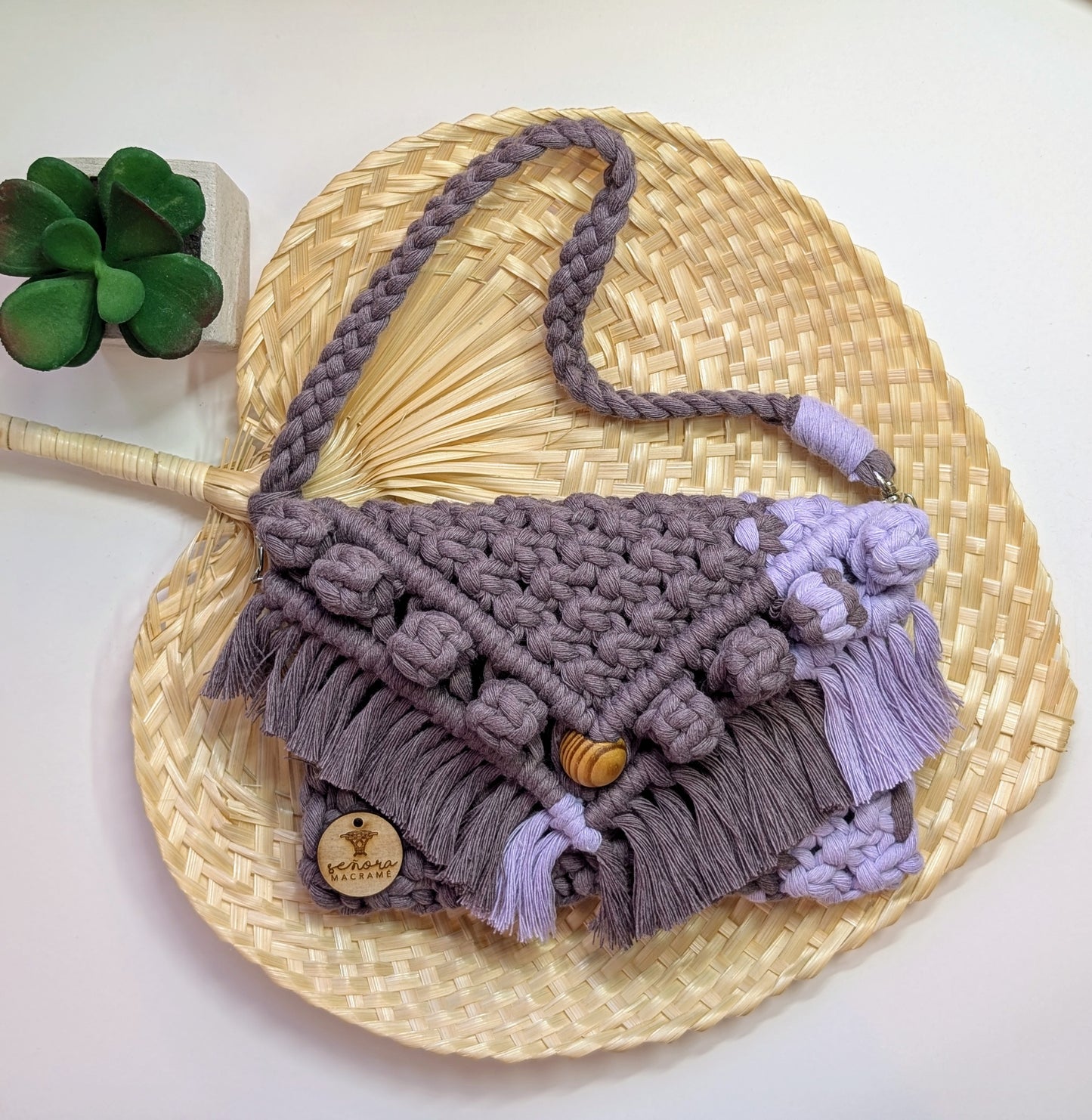 Taller presencial de cartera básica en macramé