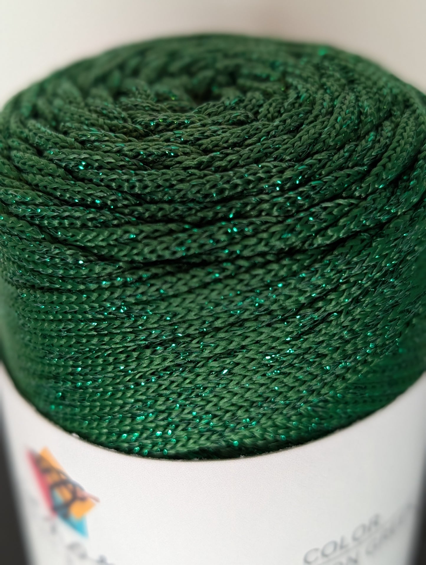 Hilo sintético con brillo 2mm Sparkle Benetton Green