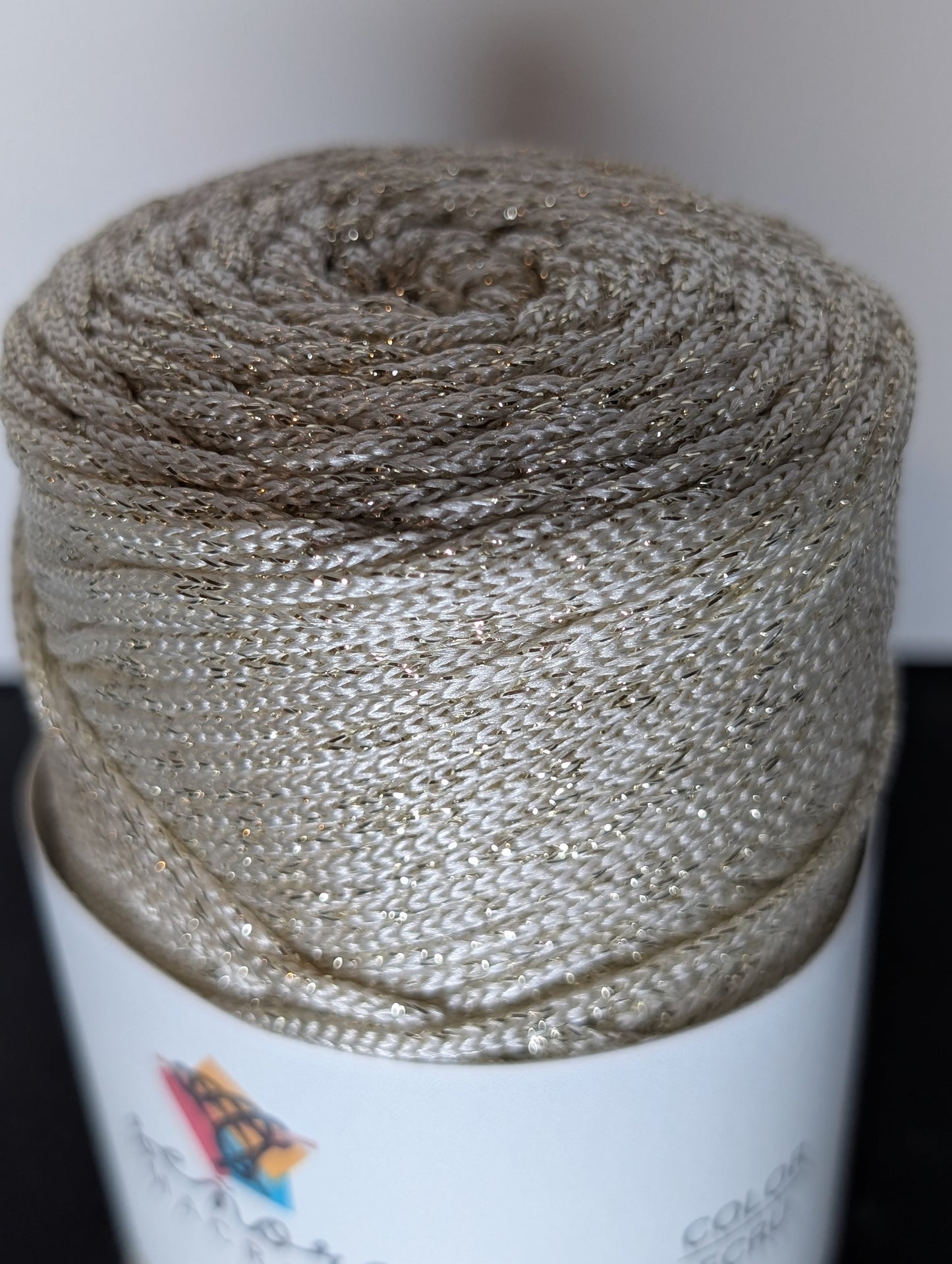 Hilo sintético con brillo 2mm Sparkle Ecru/Natural