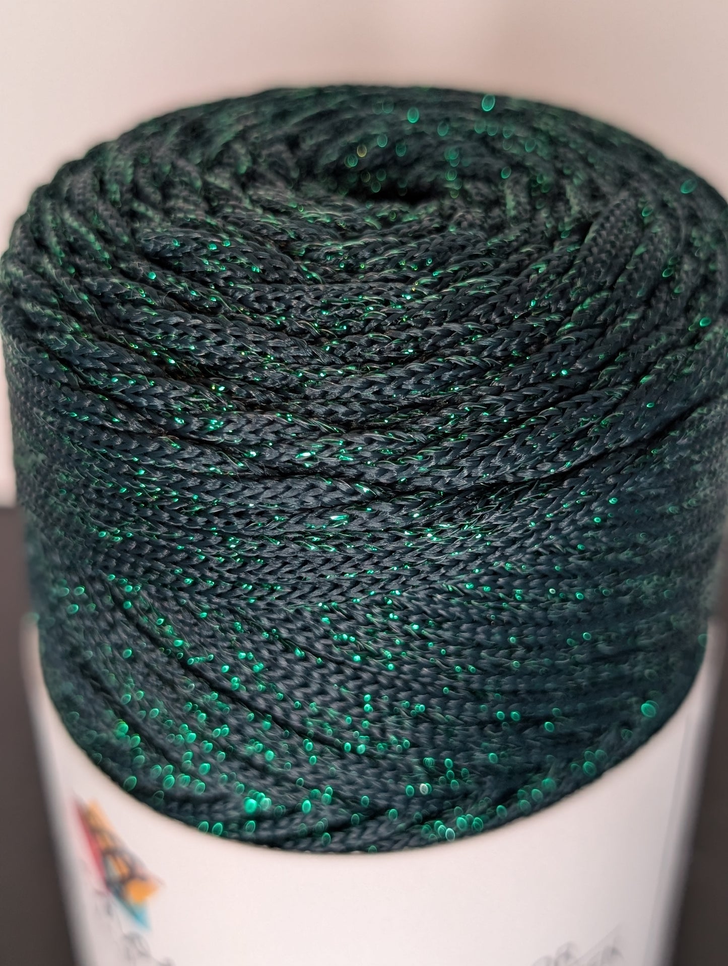 Hilo sintético con brillo 2mm Sparkle Forest Green
