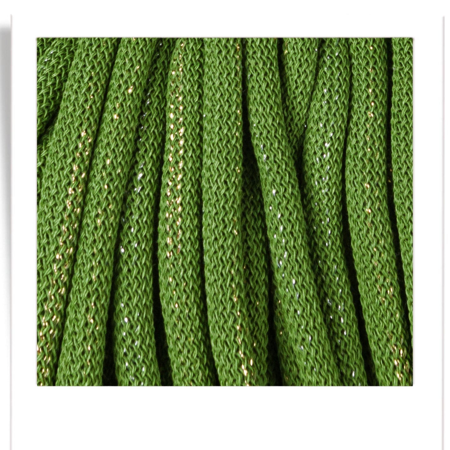 Hilo de macramé o crochet trenzado 9mm, Verde Musgo con Brillo, Shiny Moss Green, 108 yardas (Copy)