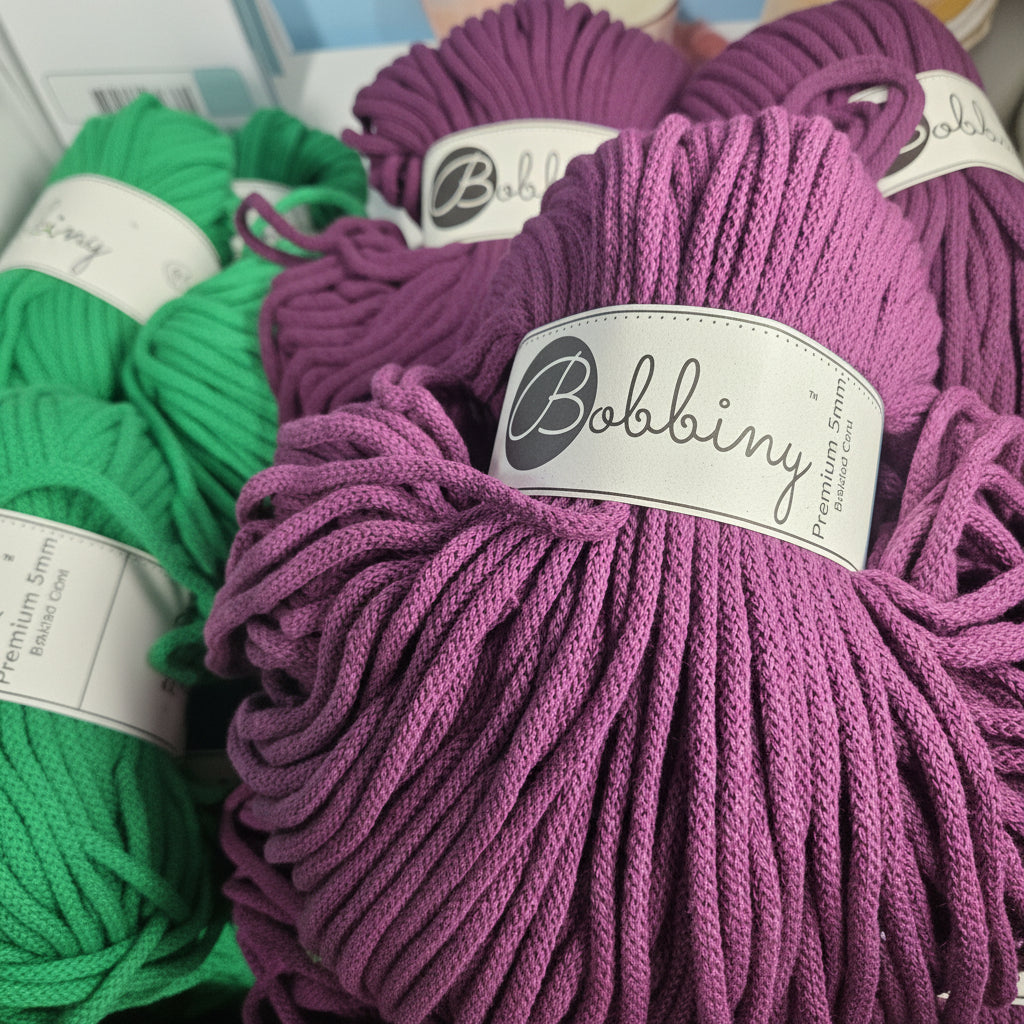 Hilo de macramé o crochet trenzado 5mm, Púrpura Berenjena, Aubergine, 108 yardas